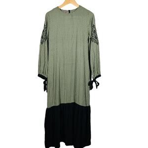 Bagiza Checker Maxi Dress Modest Tiered Black Olive Long Sleeve - 38